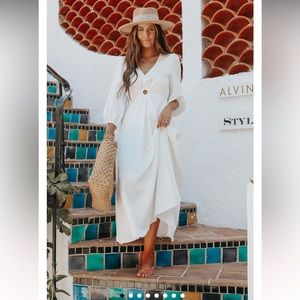 Magnolia Boutique white surplice maxi dress - medium